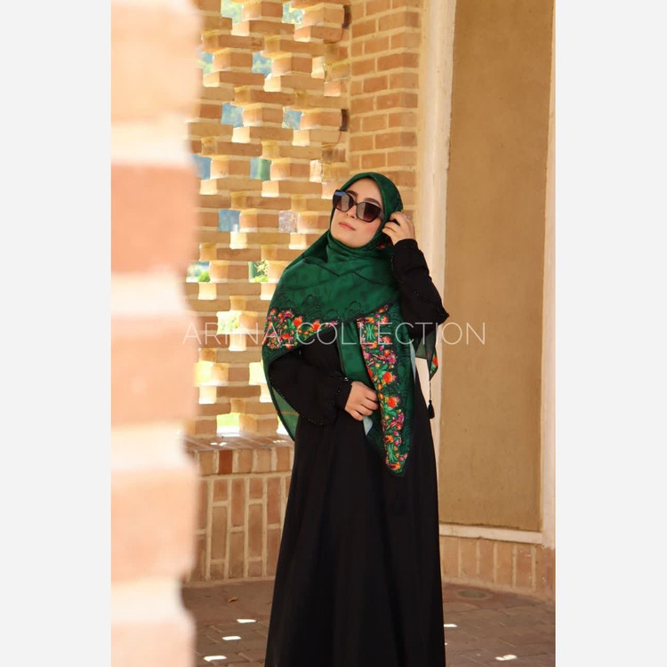 روسری نخی قواره 140 طرح مرغ آمین (سبز)