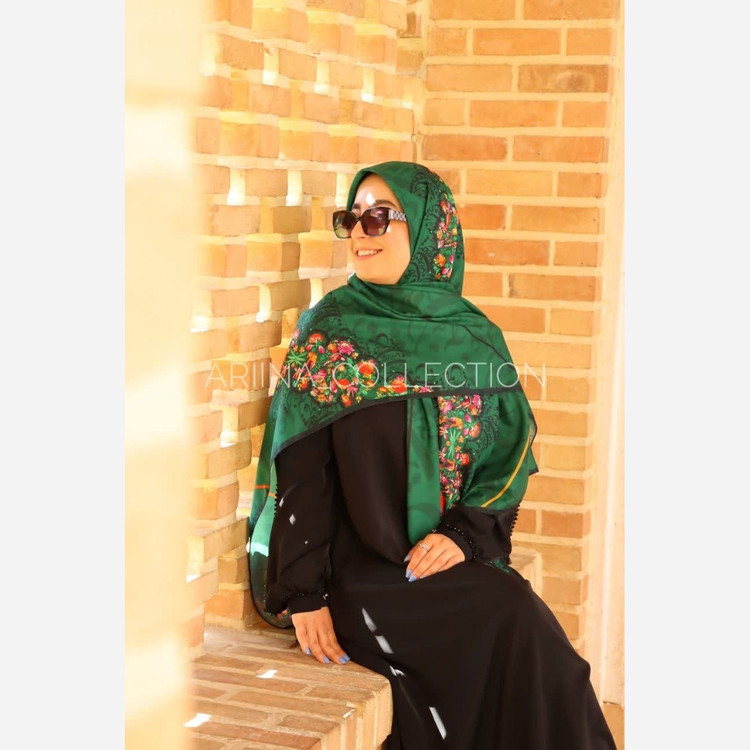روسری نخی قواره 140 طرح مرغ آمین (سبز)
