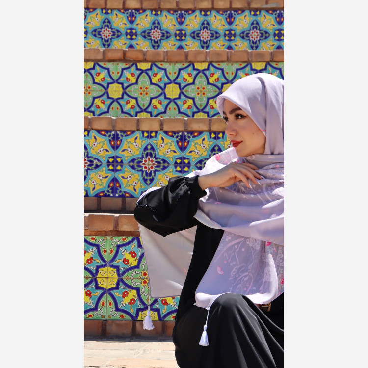 روسری رُزا