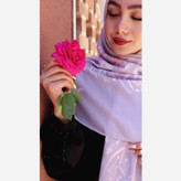 روسری رُزا
