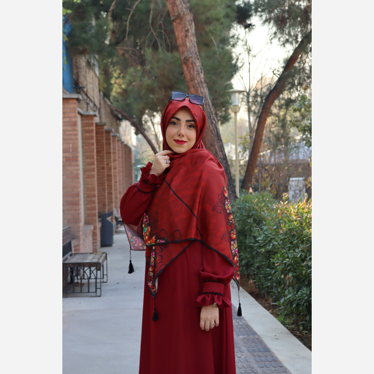 روسری نخی قواره 140 طرح مرغ آمین (زرشکی)