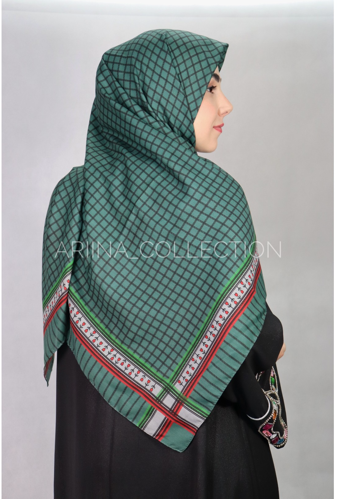 روسری چفیه نخی قواره 140 طرح لاله (سبز)