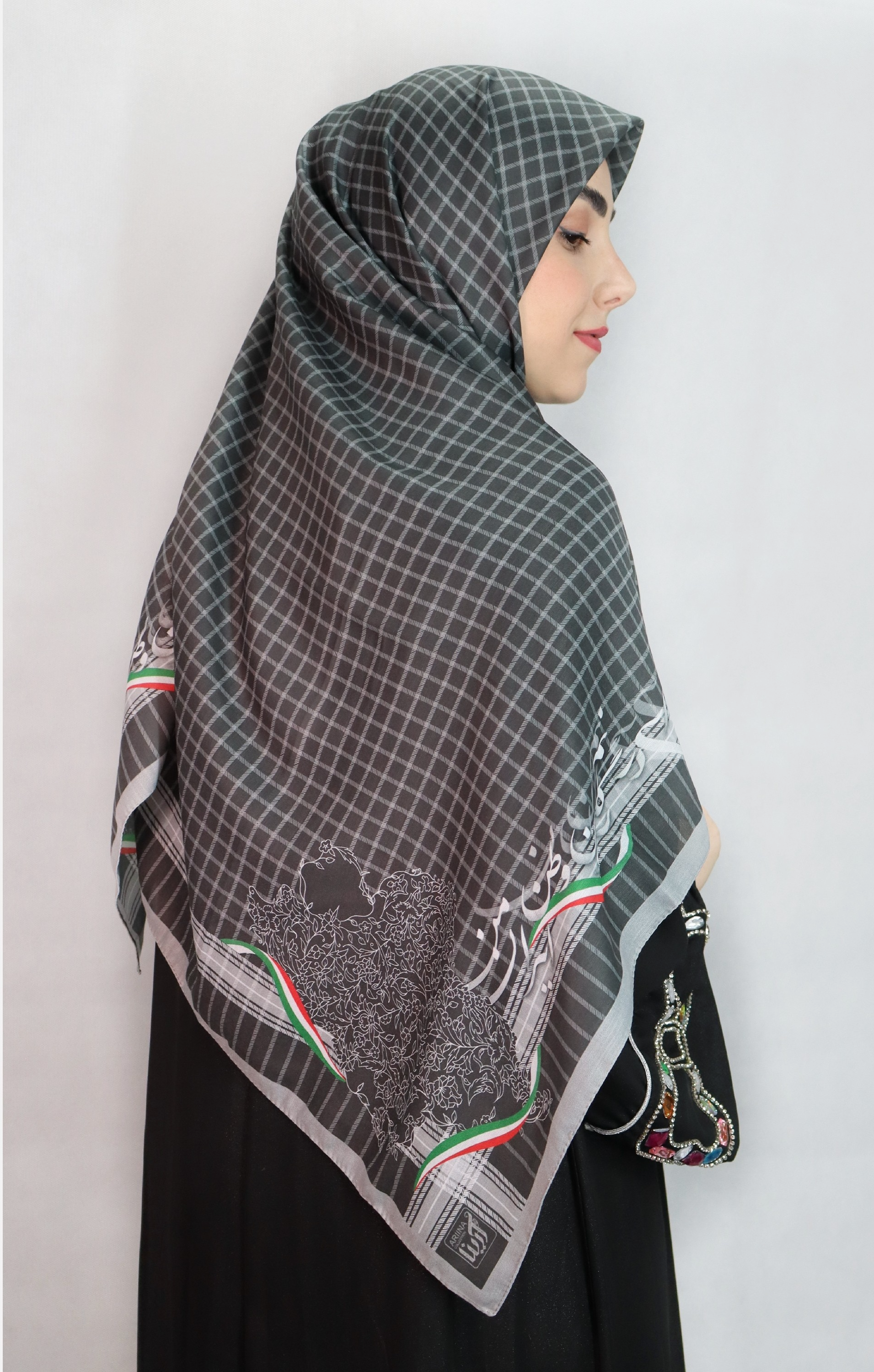 روسری چفیه نخی قواره 140 طرح وطن