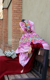 روسری نخی قواره 140 طرح مرغ آمین (صورتی)